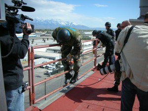 SWAT candidate climbs